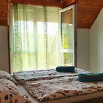 Guest house Szatmari Vendeghaz 3*