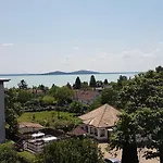 Szatmari Vendeghaz Guest house Badacsonytomaj