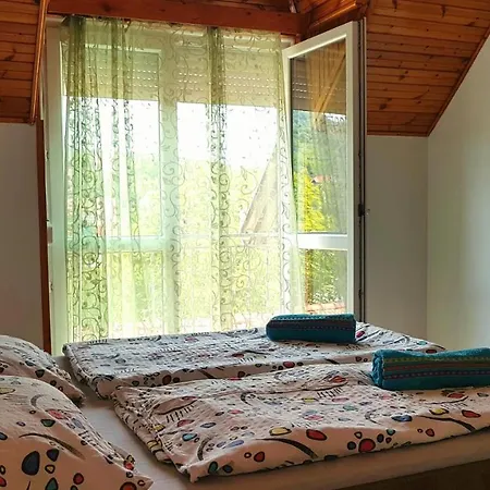 Vendégház Szatmári 3*