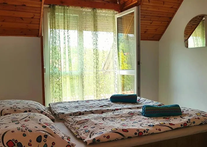 Casa de hóspedes Szatmari Vendeghaz 3*